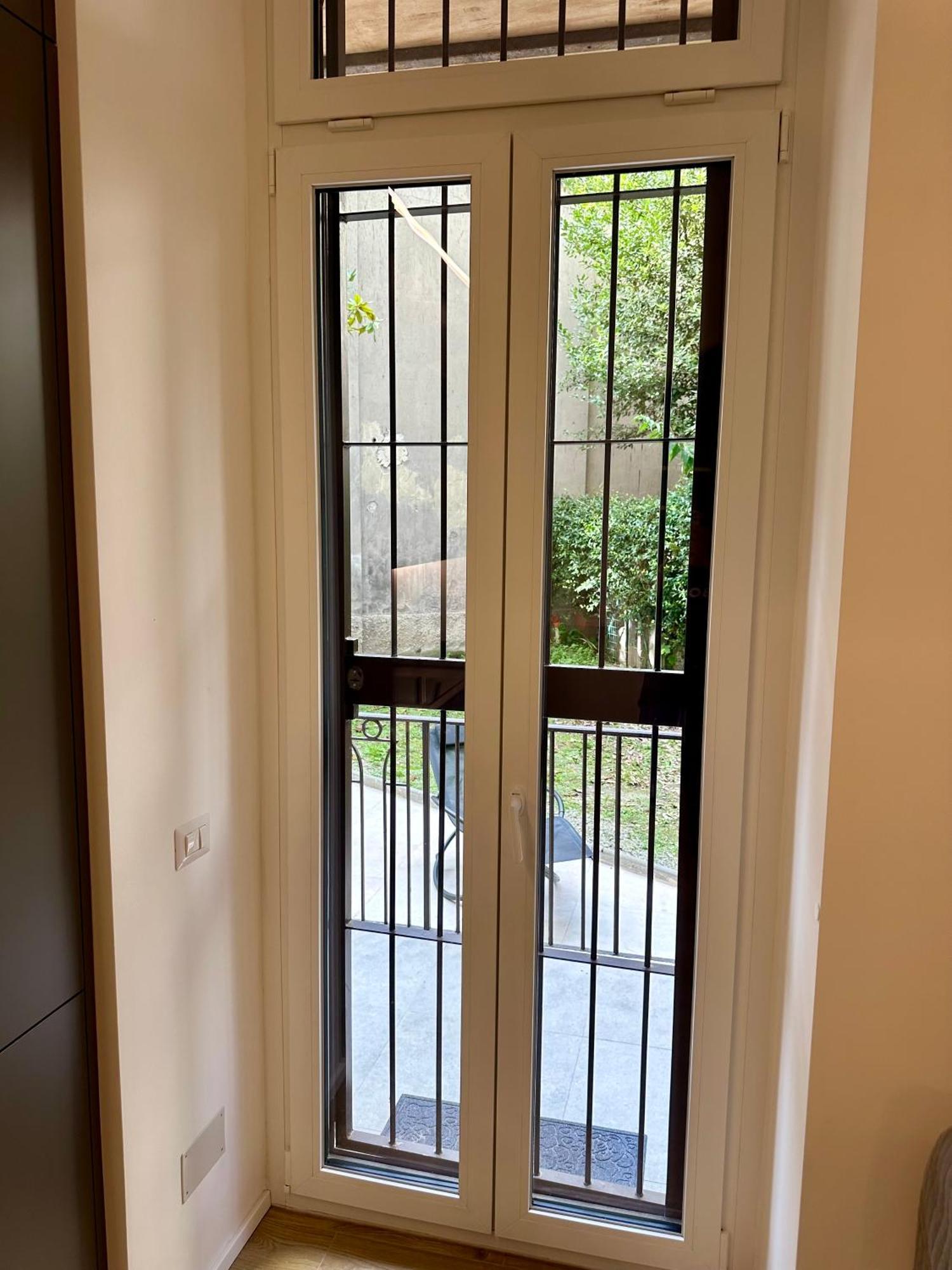 Lr Deluxe Apartments - Porta Venezia - Bilocale Con Giardino Privato Milão Exterior foto