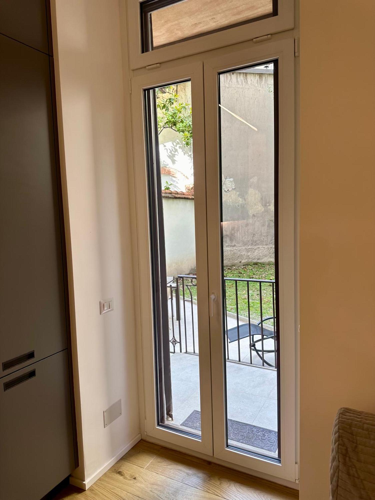 Lr Deluxe Apartments - Porta Venezia - Bilocale Con Giardino Privato Milão Exterior foto